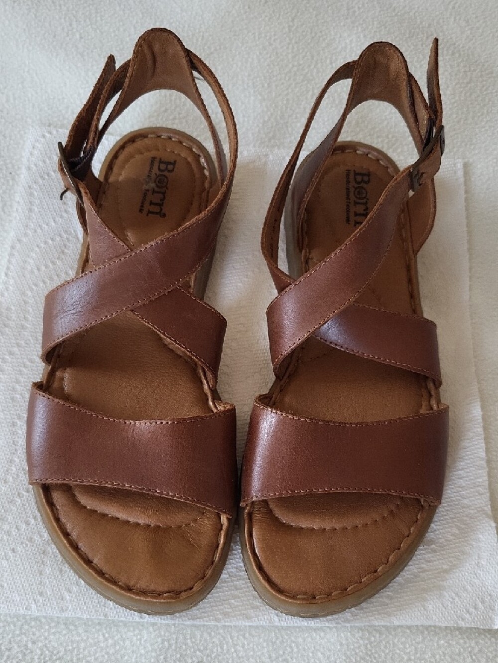 Born Tan Leather Crossover Strap Sandals, Size 9/40.5 (9.5?)